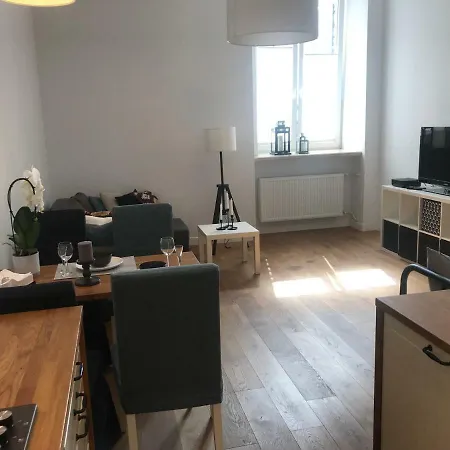 Apartment Stare Miasto Dluga 42 *