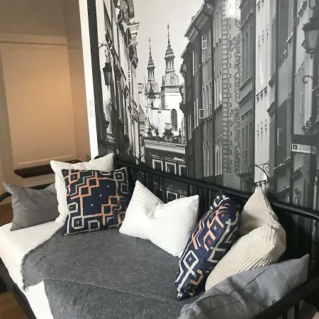 Apartment Stare Miasto Dluga 42
